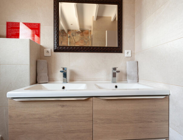 cannelle-les-villas-de-tom-villa-avec-piscine-et-jardin-prive-callian-var-21-salle-de-bain