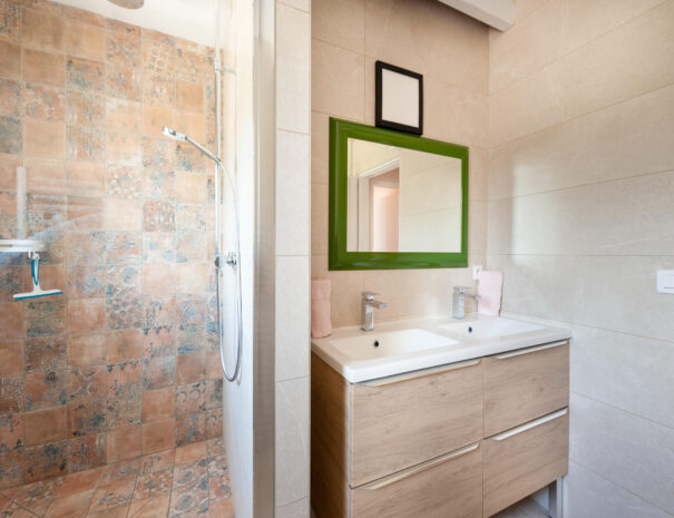 cannelle-les-villas-de-tom-villa-avec-piscine-et-jardin-prive-callian-var-22-salle-de-bain