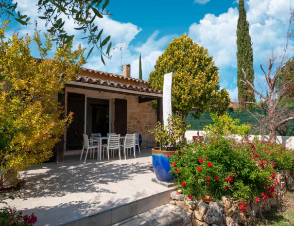 cannelle-les-villas-de-tom-villa-avec-piscine-et-jardin-prive-callian-var-3-terrasse