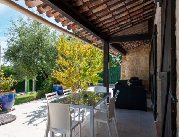 cannelle-les-villas-de-tom-villa-avec-piscine-et-jardin-prive-callian-var-5-terrasse