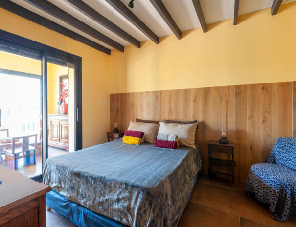 jen-uka-les-villas-de-tom-villa-avec-piscine-et-jardin-prive-callian-var-22-chambre